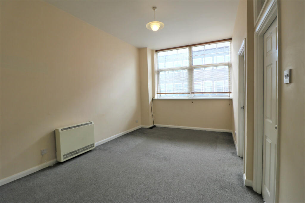 2 bed 1st Floor Flat for rent in Romford. From Hills Estate - Ilford 2 bed 1st Floor Flat for rent in Romford. From Hills Estate - Ilford