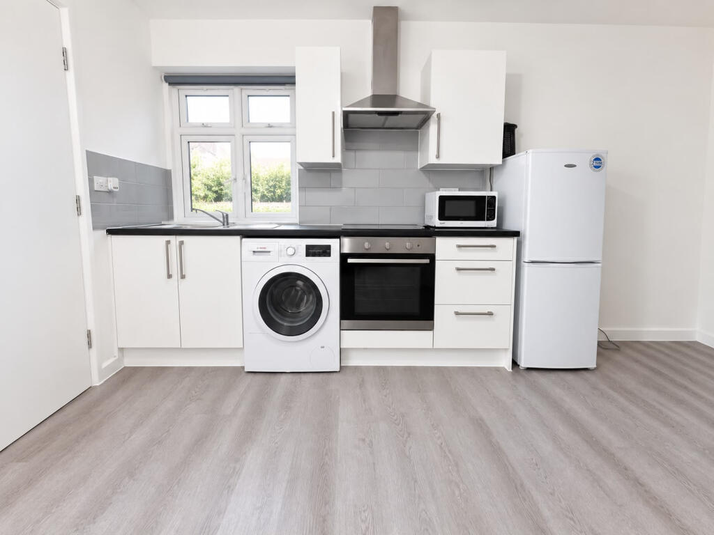 0 bed Apartment for rent in Ilford. From Hills Estate - Ilford