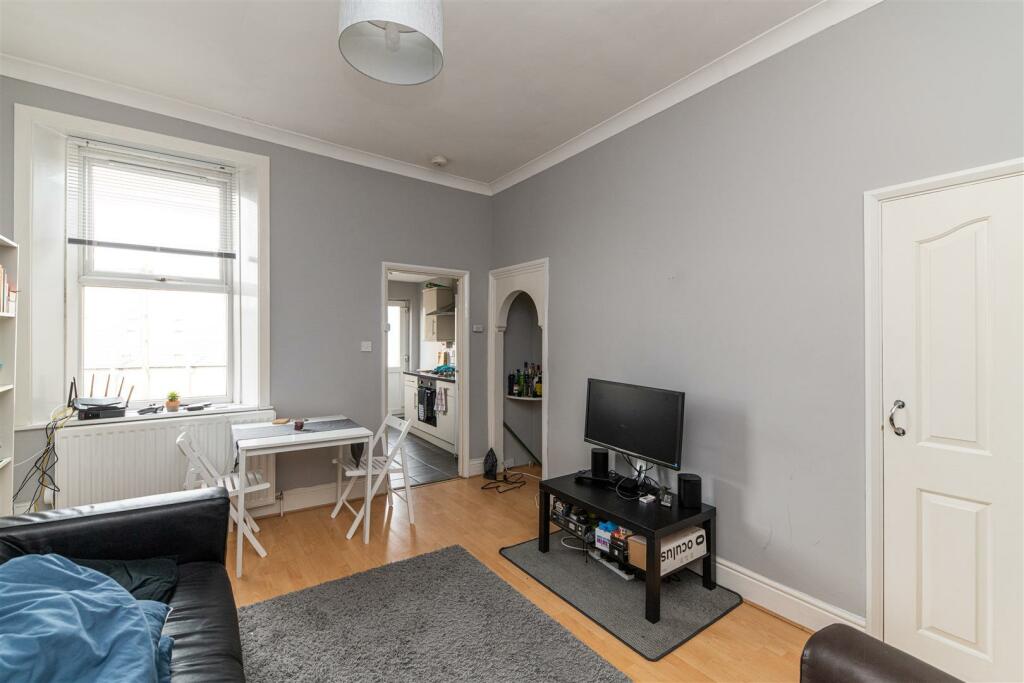3 bed Flat for rent in Newcastle upon Tyne. From Hive Estates - Newcastle upon Tyne