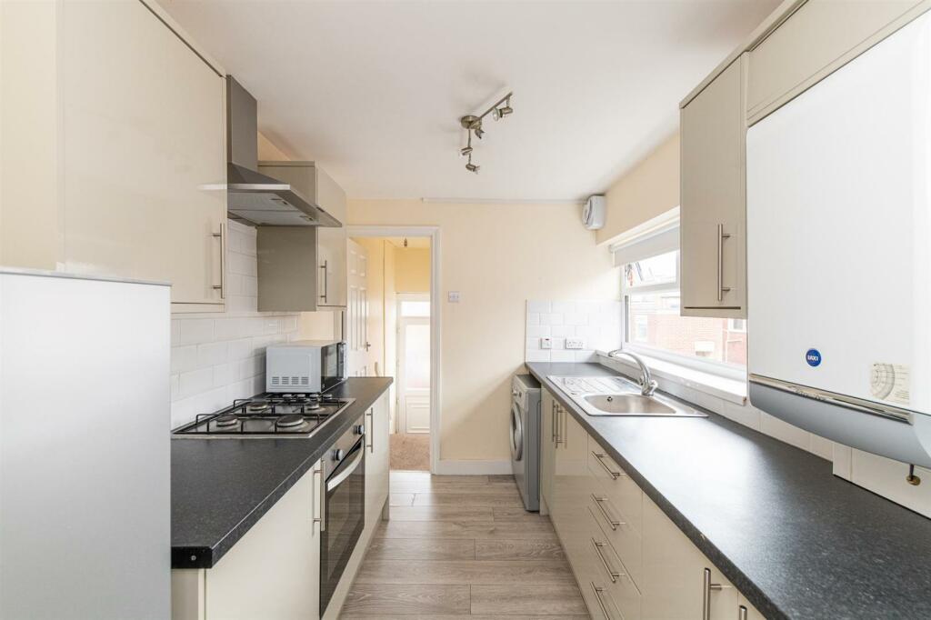 3 bed Apartment for rent in Newcastle upon Tyne. From Hive Estates - Newcastle upon Tyne