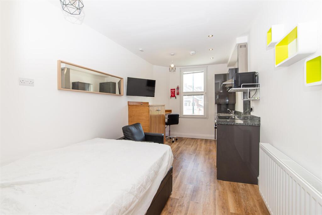 0 bed Studio for rent in Newcastle upon Tyne. From Hive Estates - Newcastle upon Tyne