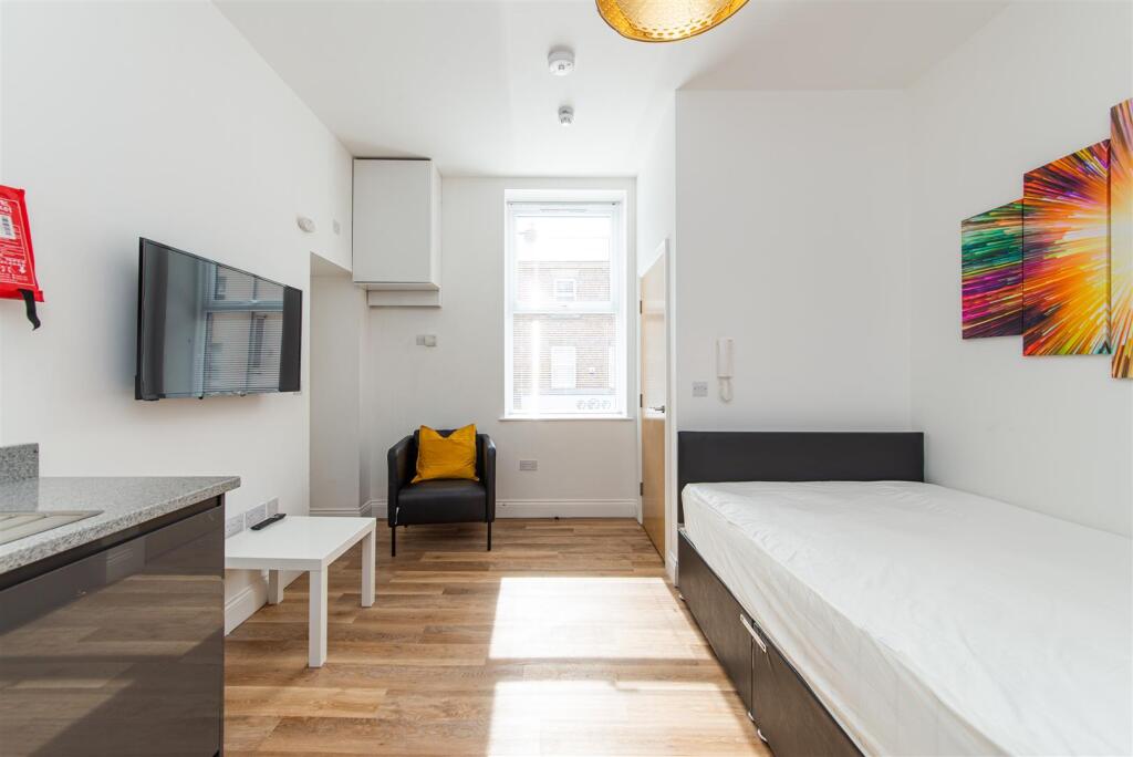 0 bed Studio for rent in Newcastle upon Tyne. From Hive Estates - Newcastle upon Tyne 0 bed Studio for rent in Newcastle upon Tyne. From Hive Estates - Newcastle upon Tyne