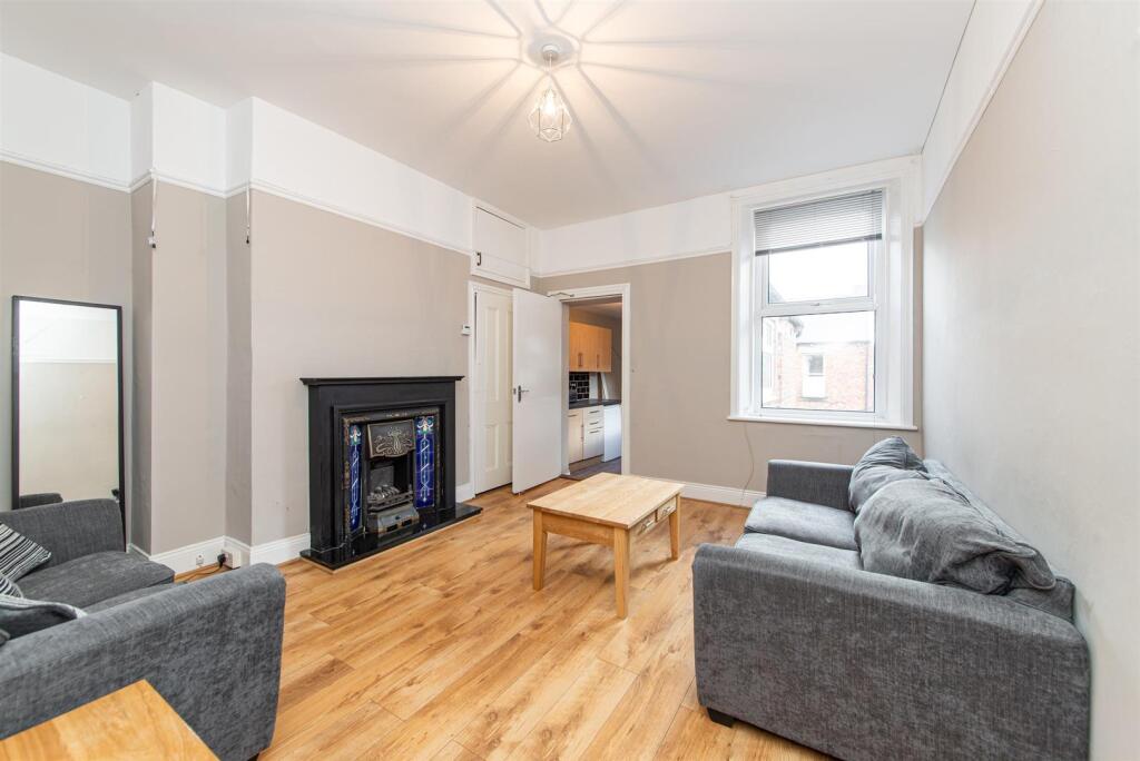 5 bed 1st Floor Flat for rent in Newcastle upon Tyne. From Hive Estates - Newcastle upon Tyne