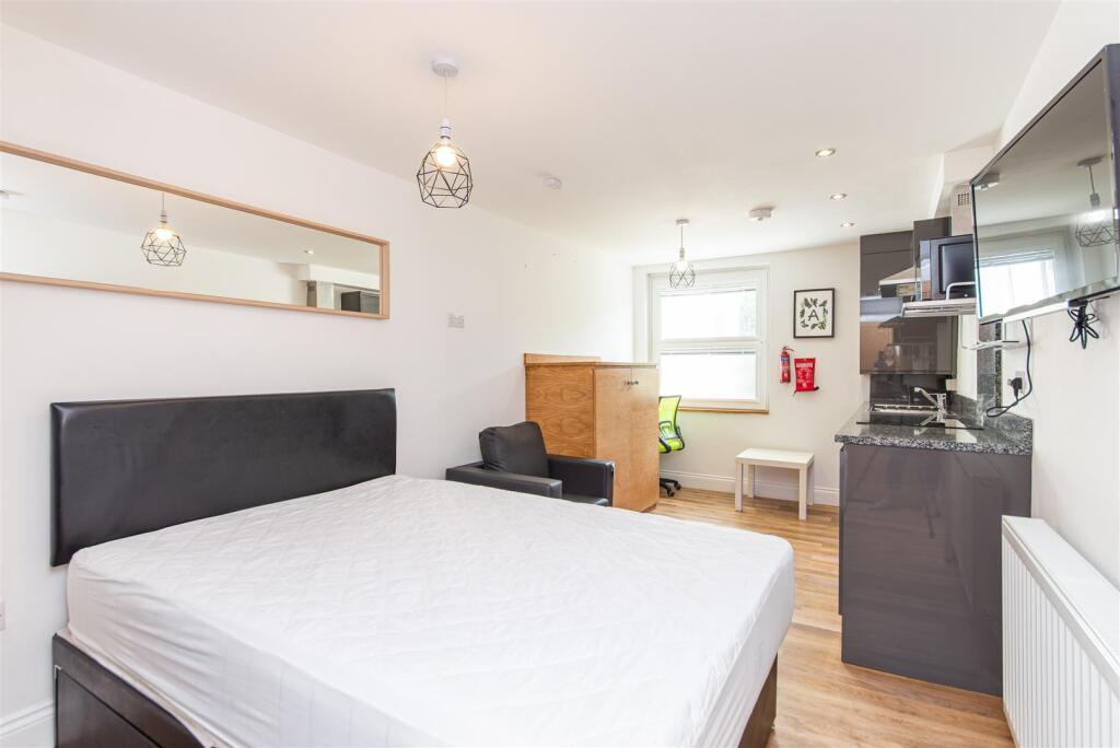 0 bed Studio for rent in Newcastle upon Tyne. From Hive Estates - Newcastle upon Tyne