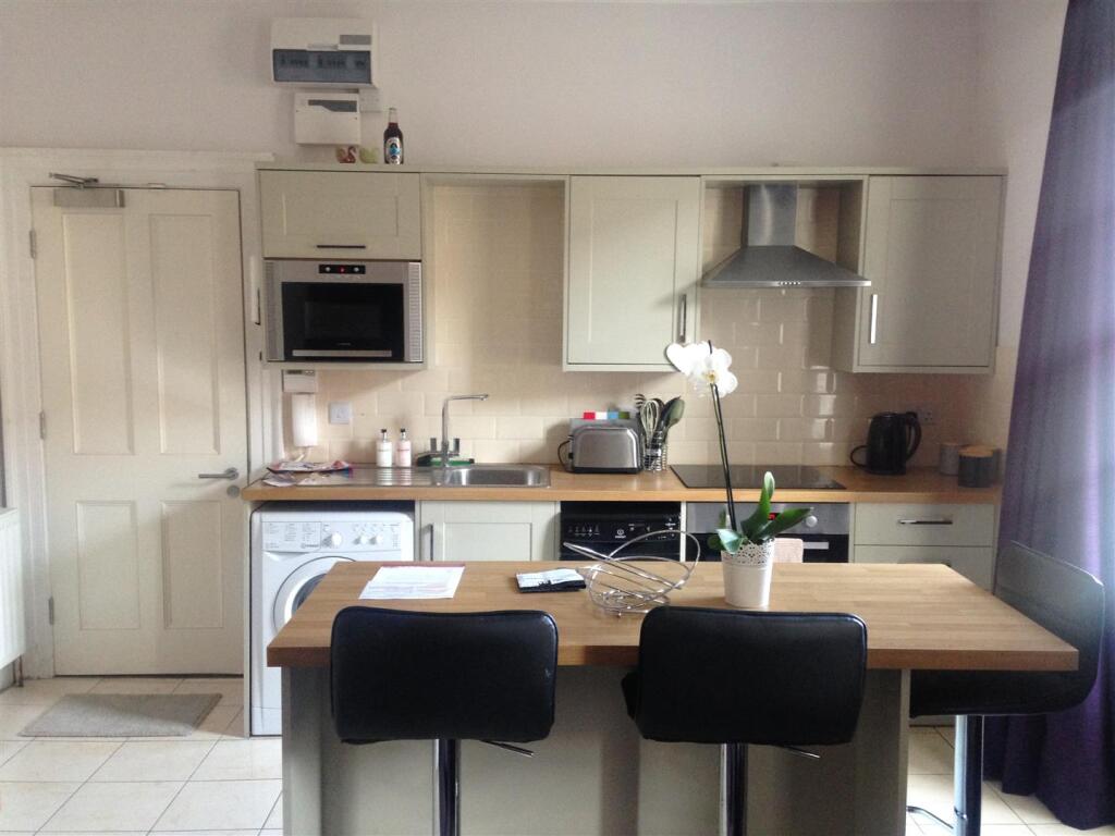 2 bed 1st Floor Flat for rent in Newcastle upon Tyne. From Hive Estates - Newcastle upon Tyne