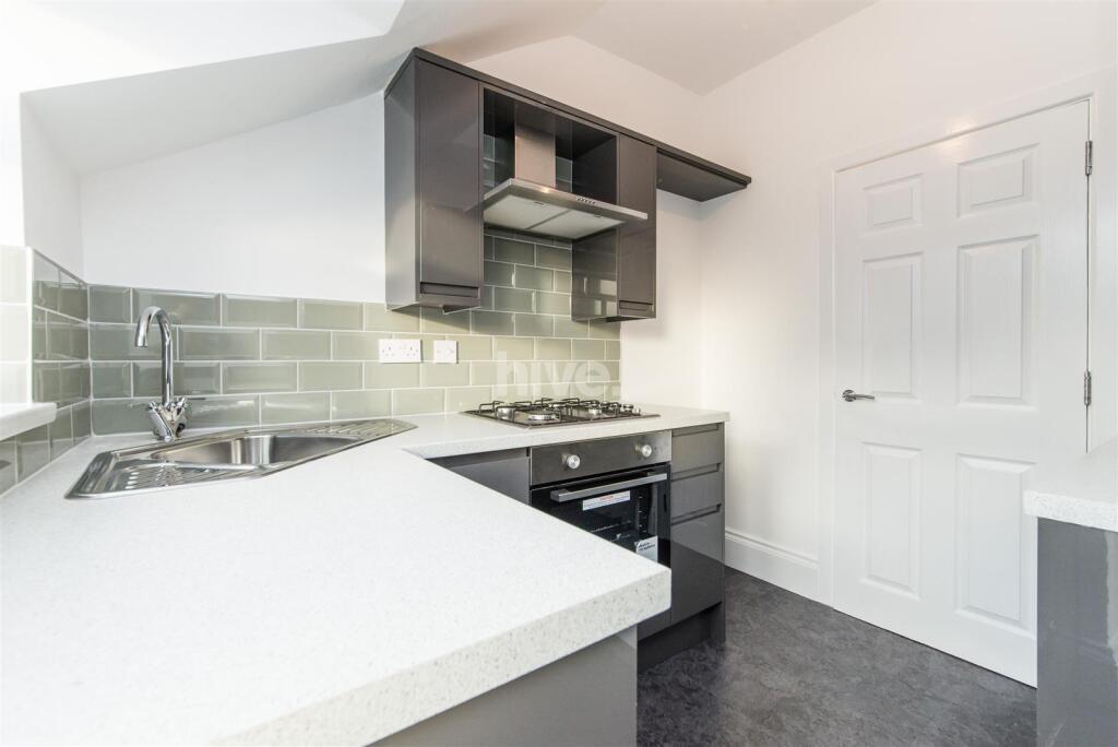 4 bed Studio for rent in Newcastle upon Tyne. From Hive Estates - Newcastle upon Tyne 4 bed Studio for rent in Newcastle upon Tyne. From Hive Estates - Newcastle upon Tyne
