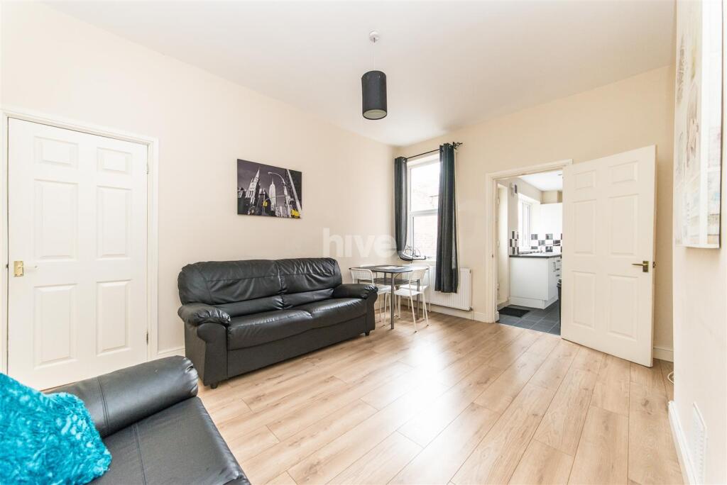 2 bed 1st Floor Flat for rent in Newcastle upon Tyne. From Hive Estates - Newcastle upon Tyne