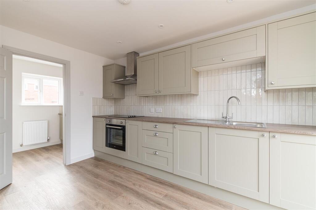 2 bed Mid Terraced House for rent in Jarrow. From Hive Estates - Newcastle upon Tyne 2 bed Mid Terraced House for rent in Jarrow. From Hive Estates - Newcastle upon Tyne