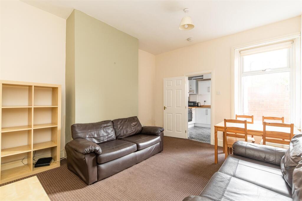 2 bed 1st Floor Flat for rent in Newcastle upon Tyne. From Hive Estates - Newcastle upon Tyne