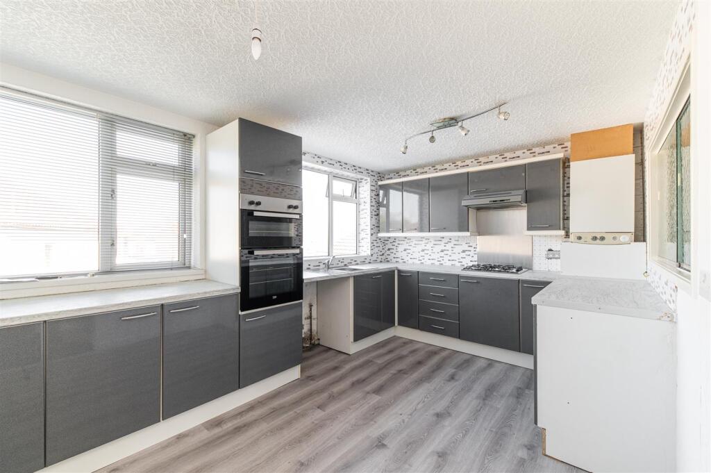 3 bed 1st Floor Flat for rent in Newcastle upon Tyne. From Hive Estates - Newcastle upon Tyne