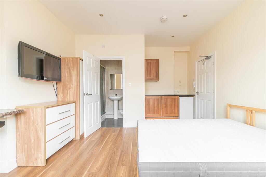 1 bed House Share for rent in Newcastle upon Tyne. From Hive Estates - Newcastle upon Tyne