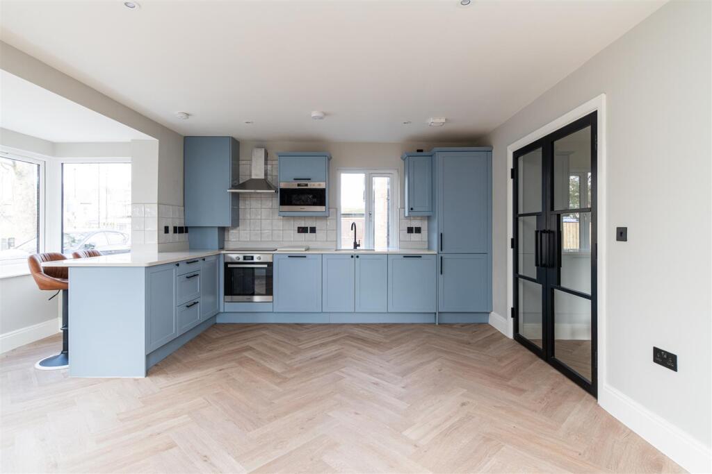 2 bed 1st Floor Flat for rent in Longbenton. From Hive Estates - Newcastle upon Tyne