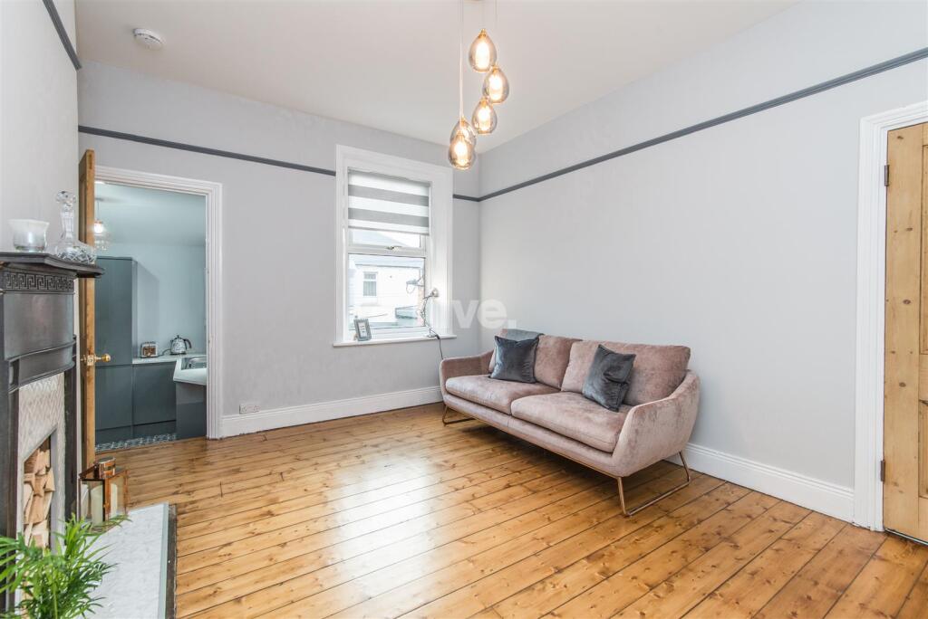 3 bed 1st Floor Flat for rent in Newcastle upon Tyne. From Hive Estates - Newcastle upon Tyne 3 bed 1st Floor Flat for rent in Newcastle upon Tyne. From Hive Estates - Newcastle upon Tyne