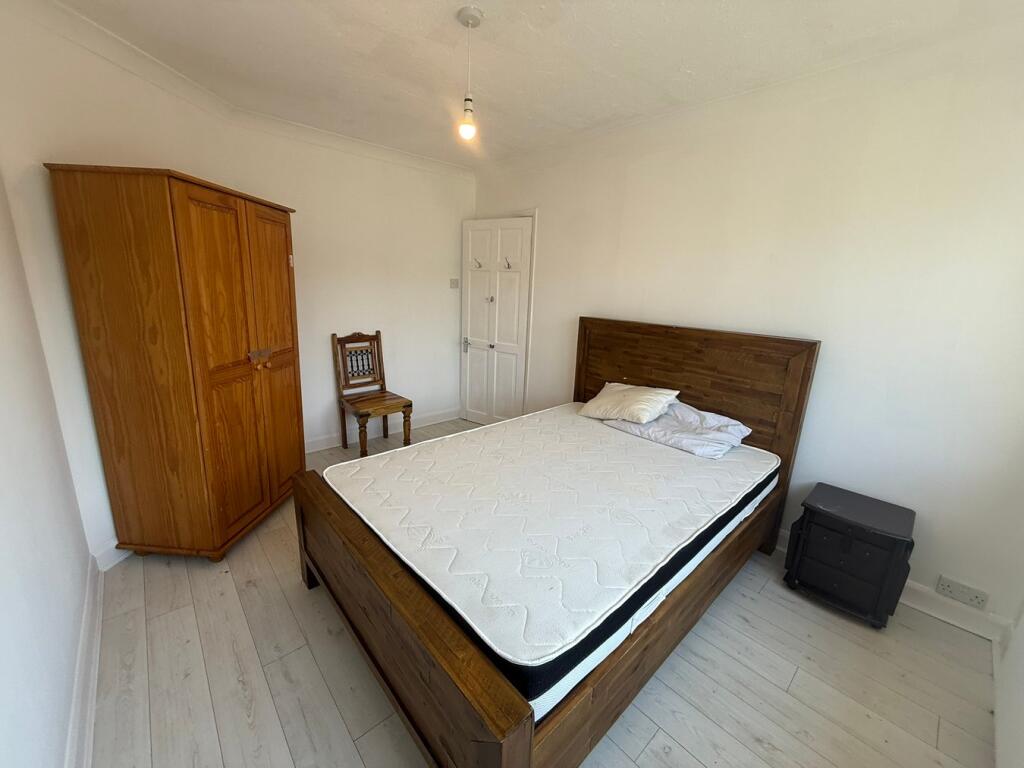 1 bed House Share for rent in Potters Bar. From Home Counties - Potters Bar