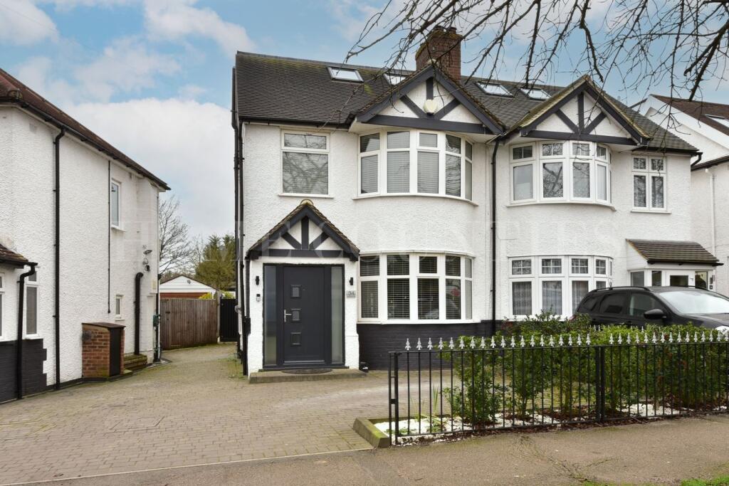 4 bed Semi Detached for rent in Potters Bar. From Home Counties - Potters Bar