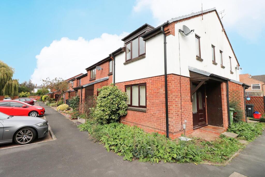 1 bed Mews for rent in Warwick. From ehB Residential - Warwick