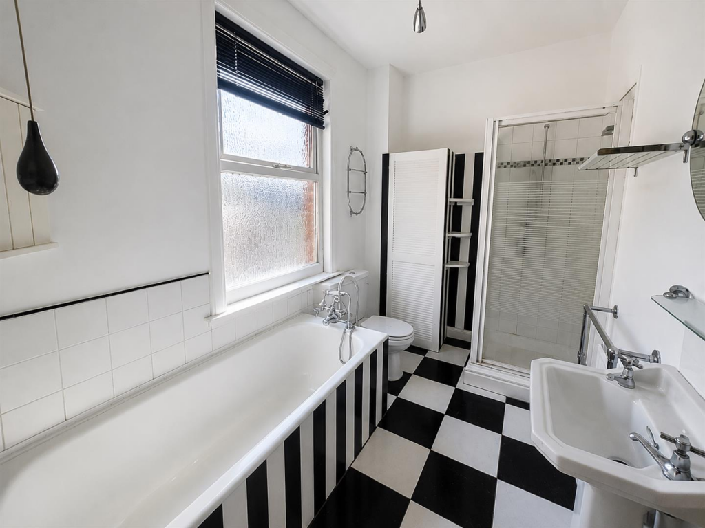 2 bed Mid Terraced House for rent in Coventry. From Elite - Coventry