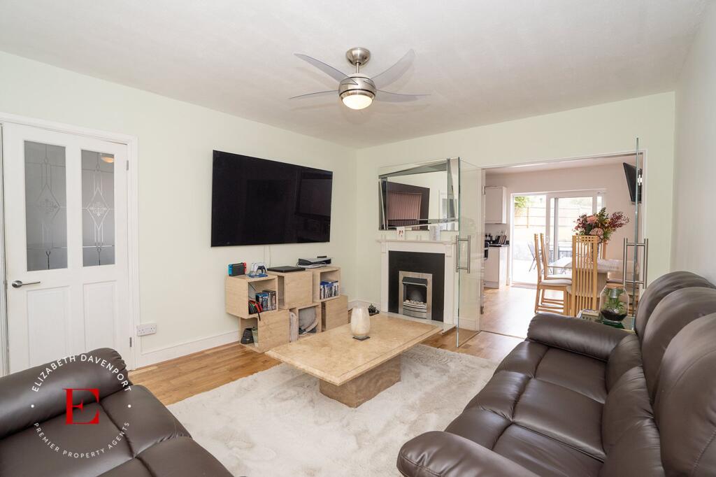 3 bed Semi Detached for rent in Coventry. From Elizabeth Davenport - Kenilworth 3 bed Semi Detached for rent in Coventry. From Elizabeth Davenport - Kenilworth