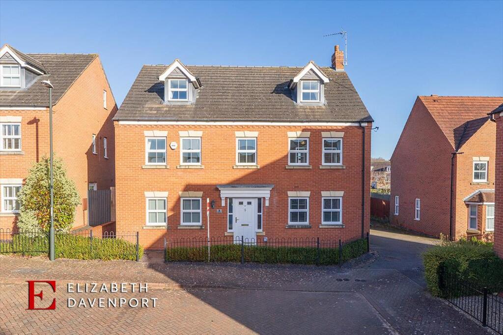 5 bed Detached for rent in Westwood Heath. From Elizabeth Davenport - Kenilworth 5 bed Detached for rent in Westwood Heath. From Elizabeth Davenport - Kenilworth