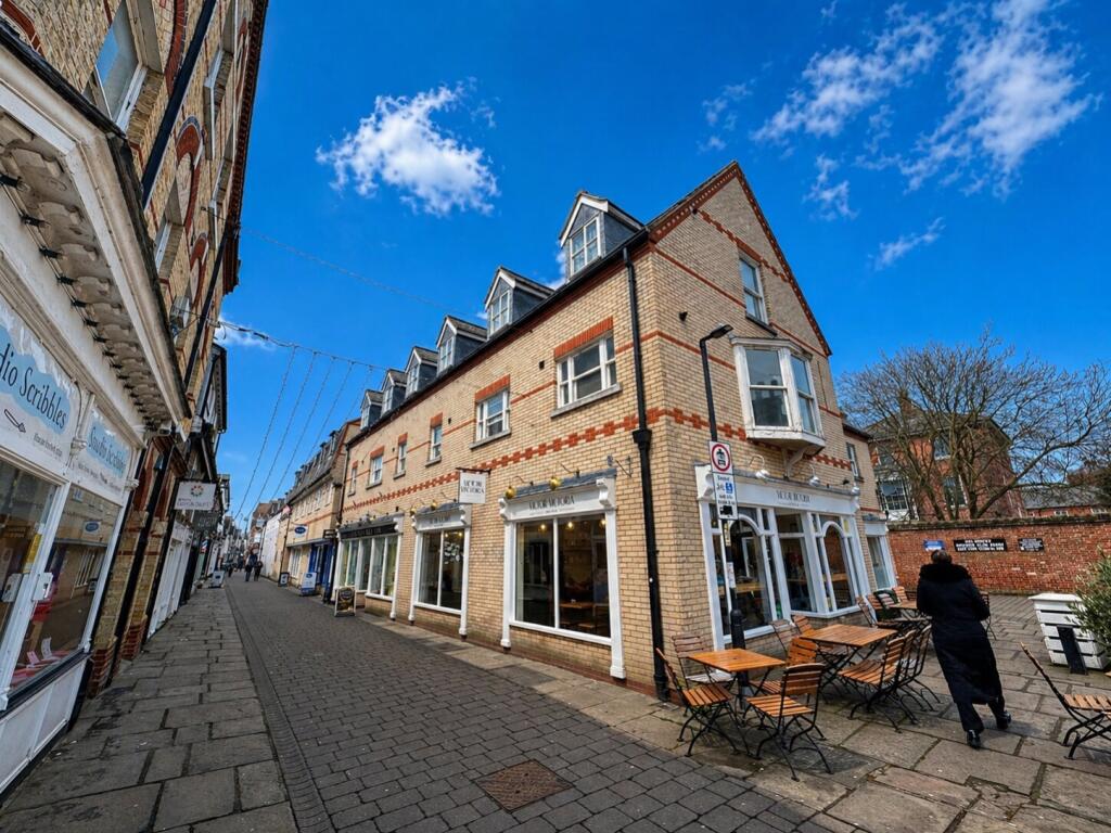 2 bed Apartment for rent in Newmarket. From Elvin Estates - Mildenhall