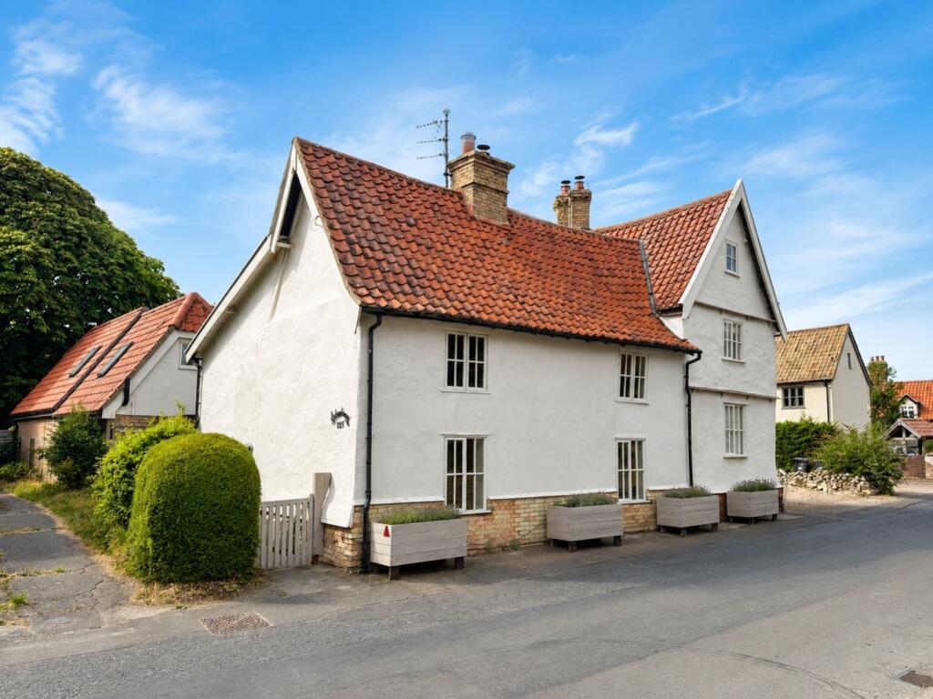 3 bed Semi Detached for rent in Burwell. From Elvin Estates - Mildenhall