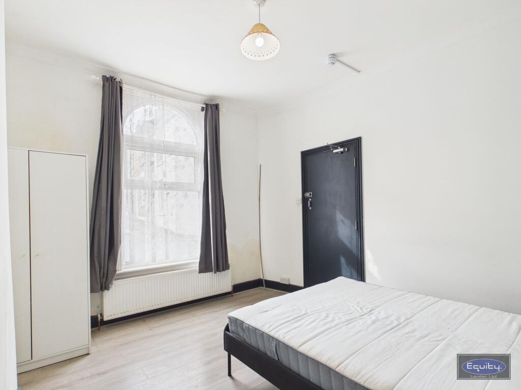 1 bed HMO for rent in Chatham. From Equity London LTD - Eltham