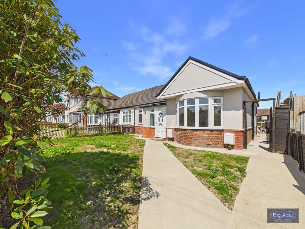 3 bed Semi-detached bungalow for rent in Sidcup. From Equity London LTD - Eltham