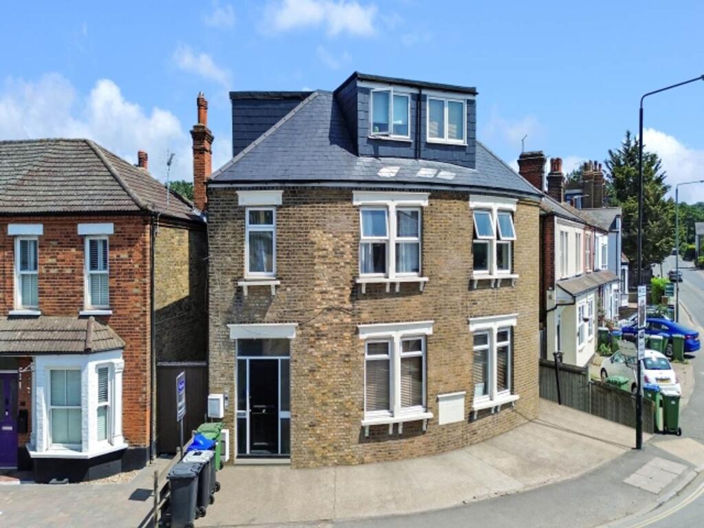 3 bed Apartment for rent in Bexley. From Equity London LTD - Eltham