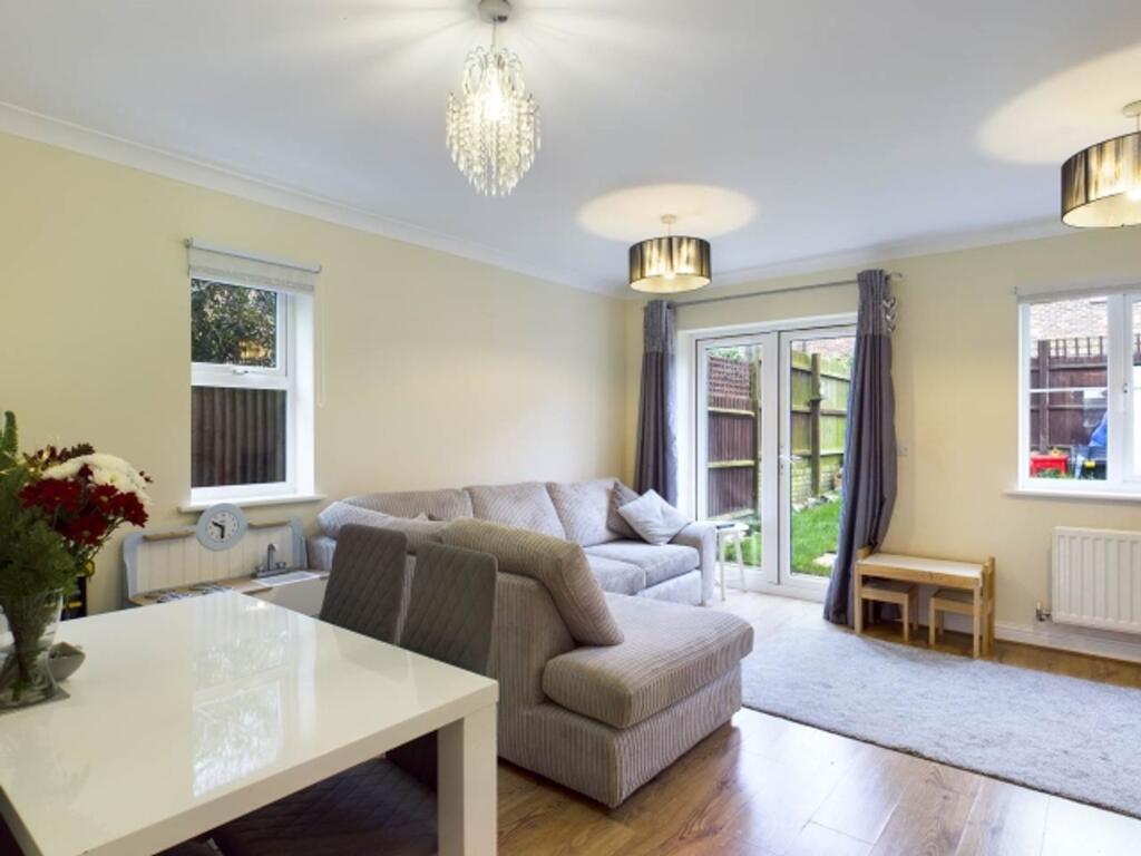 3 bed Semi Detached for rent in Crayford. From Equity London LTD - Eltham