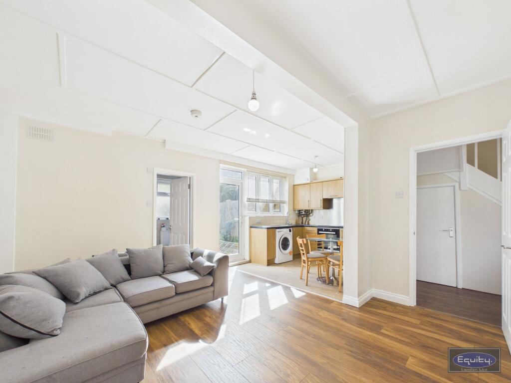 4 bed Mid Terraced House for rent in London. From Equity London LTD - Eltham 4 bed Mid Terraced House for rent in London. From Equity London LTD - Eltham