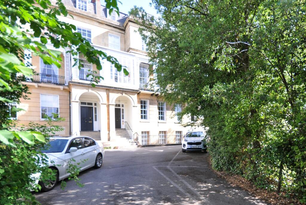 1 bed Apartment for rent in Cheltenham. From Errington Smith Town and Village Properties (Residential Sales - Lettings and Property Management) - Cheltenham
