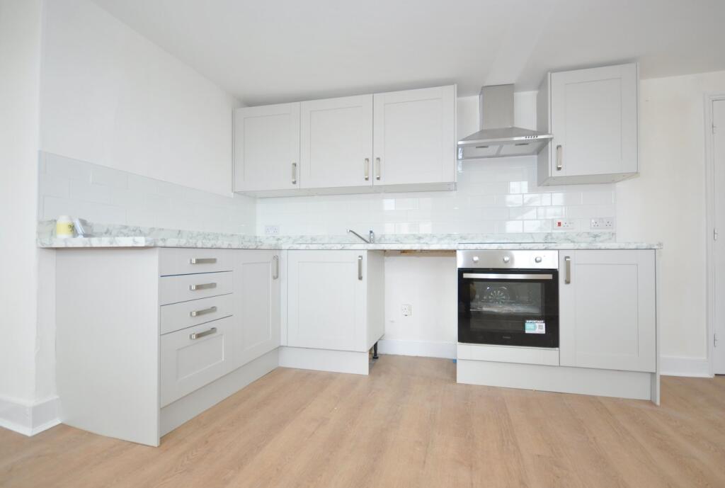1 bed Apartment for rent in Cheltenham. From Errington Smith Town and Village Properties (Residential Sales - Lettings and Property Management) - Cheltenham 1 bed Apartment for rent in Cheltenham. From Errington Smith Town and Village Properties (Residential Sales - Lettings and Property Management) - Cheltenham