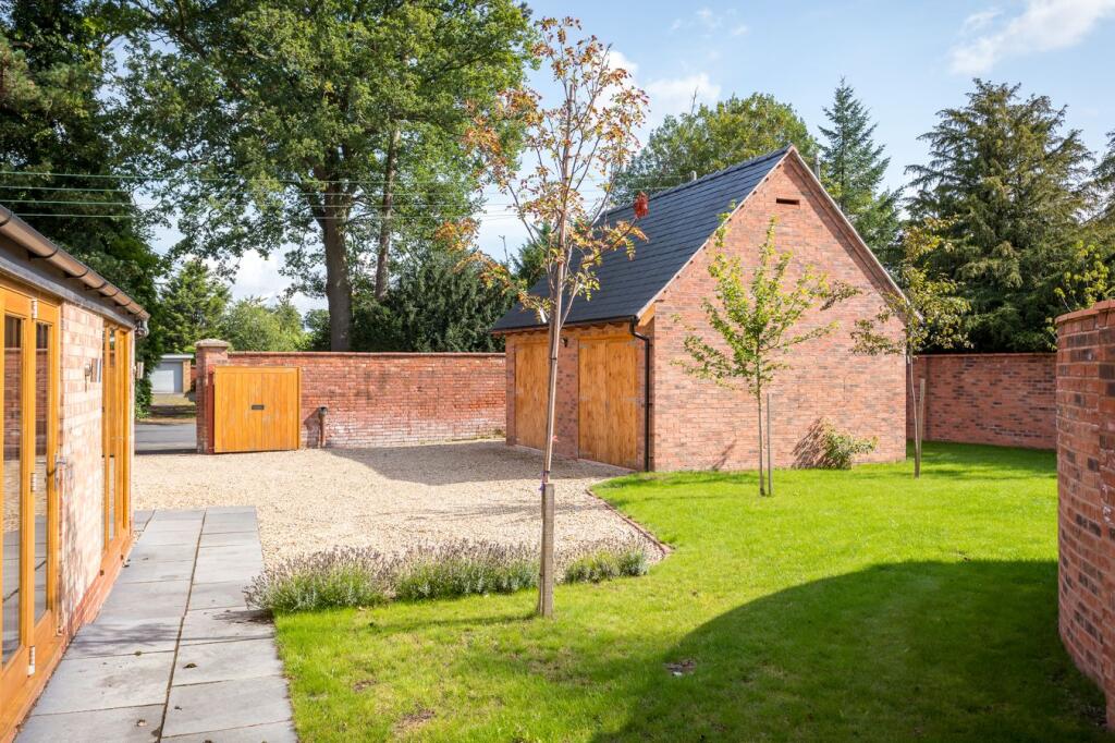 3 bed Barn Conversion for rent in Worcester. From Errington Smith Town and Village Properties (Residential Sales - Lettings and Property Management) - Cheltenham