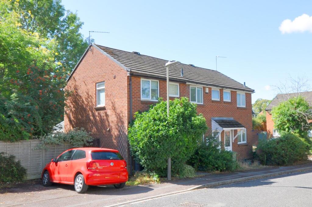 2 bed End of Terrace for rent in Leckhampton Hill. From Errington Smith Town and Village Properties (Residential Sales - Lettings and Property Management) - Cheltenham