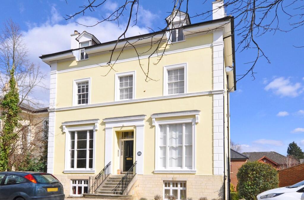 1 bed Apartment for rent in Cheltenham. From Errington Smith Town and Village Properties (Residential Sales - Lettings and Property Management) - Cheltenham 1 bed Apartment for rent in Cheltenham. From Errington Smith Town and Village Properties (Residential Sales - Lettings and Property Management) - Cheltenham