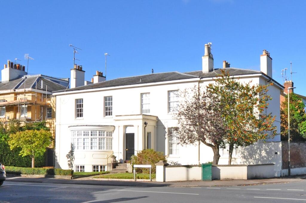 3 bed Apartment for rent in Cheltenham. From Errington Smith Town and Village Properties (Residential Sales - Lettings and Property Management) - Cheltenham 3 bed Apartment for rent in Cheltenham. From Errington Smith Town and Village Properties (Residential Sales - Lettings and Property Management) - Cheltenham