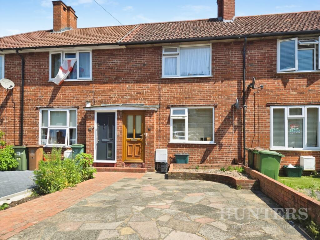 2 bed Mid Terraced House for rent in Carshalton. From Hunters - Carshalton 2 bed Mid Terraced House for rent in Carshalton. From Hunters - Carshalton