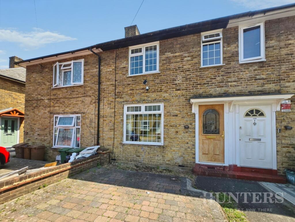 2 bed Mid Terraced House for rent in Carshalton. From Hunters - Carshalton 2 bed Mid Terraced House for rent in Carshalton. From Hunters - Carshalton