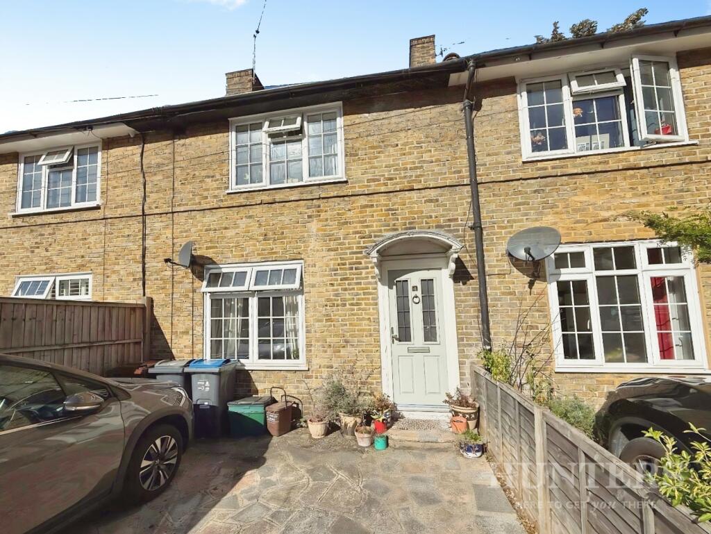 2 bed Mid Terraced House for rent in Mitcham. From Hunters - Carshalton 2 bed Mid Terraced House for rent in Mitcham. From Hunters - Carshalton