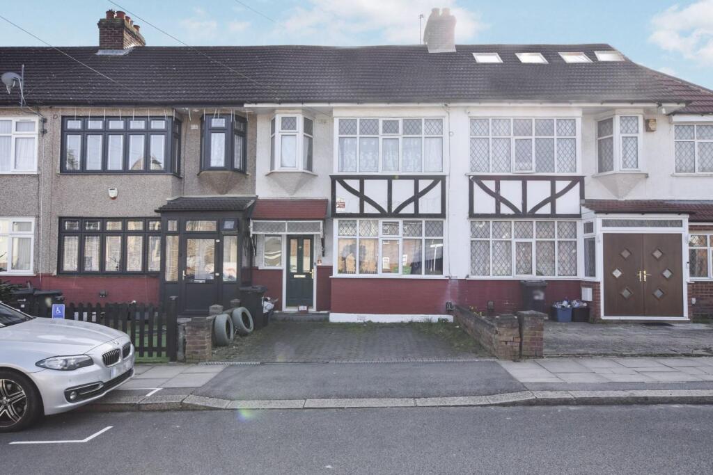 4 bed Mid Terraced House for rent in Romford. From Hunters - Chadwell Heath