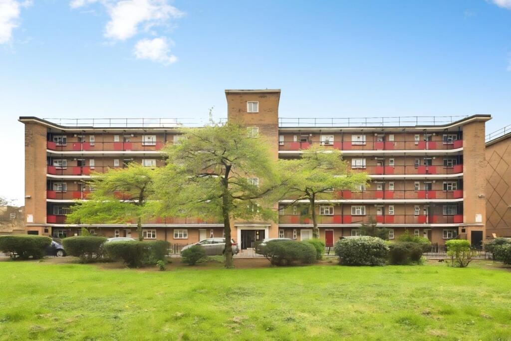 1 bed 1st Floor Flat for rent in London. From Hunters - Chadwell Heath