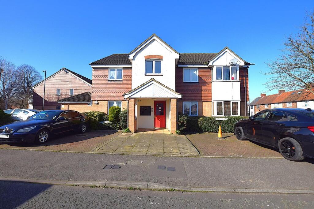 1 bed 1st Floor Flat for rent in Dagenham. From Hunters - Chadwell Heath