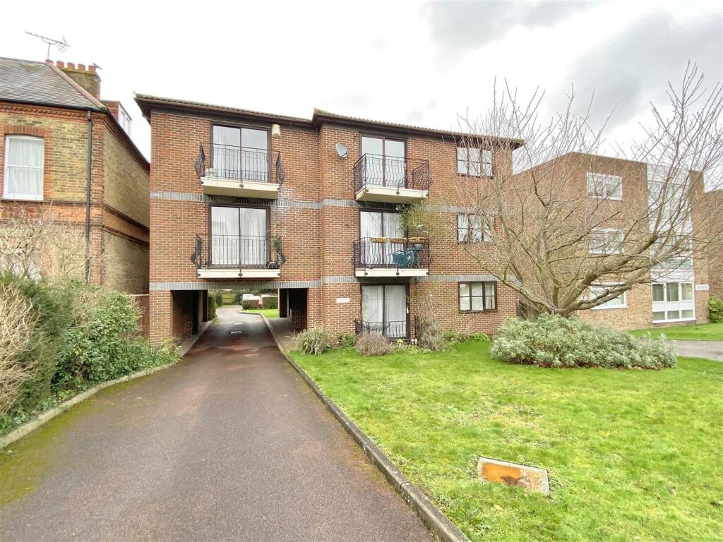 1 bed Flat for rent in Ruxley. From Hunters - Chislehurst