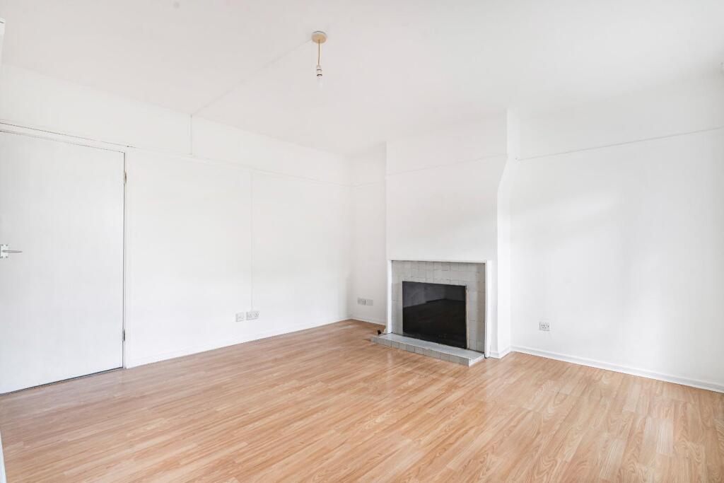 2 bed 1st Floor Flat for rent in Catford. From Hunters - Forest Hill