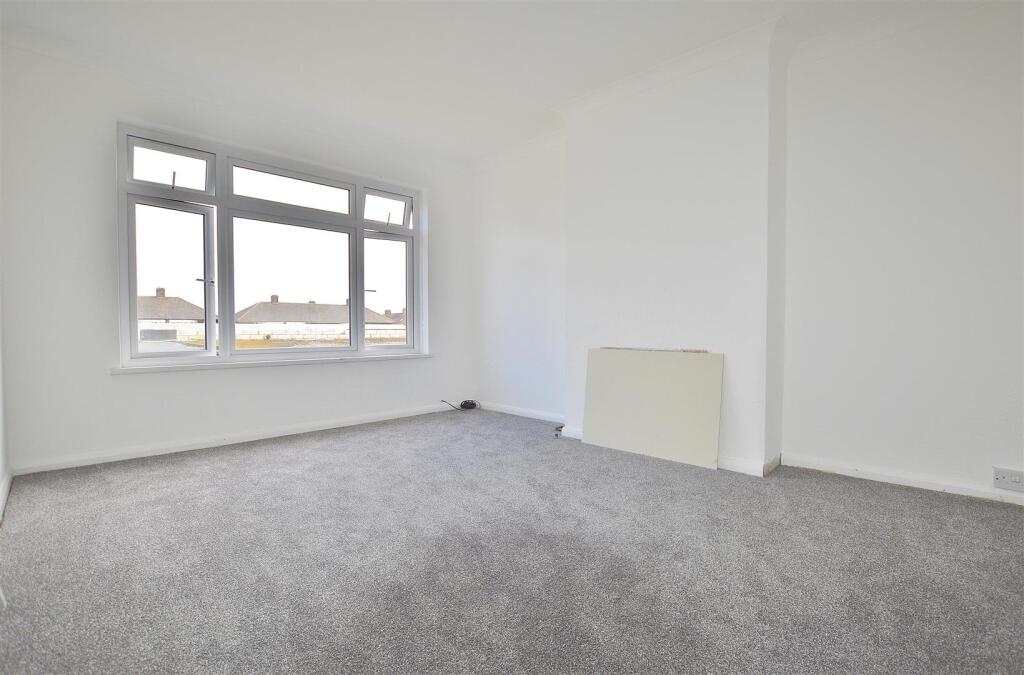 2 bed 1st Floor Flat for rent in Ilford. From Hunters - Plaistow
