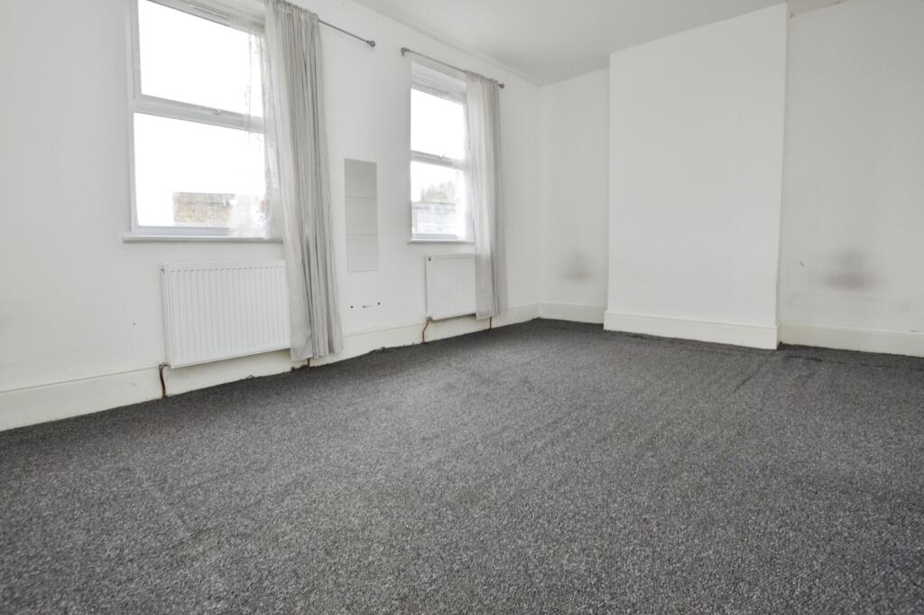 3 bed 1st Floor Flat for rent in London. From Hunters - Plaistow