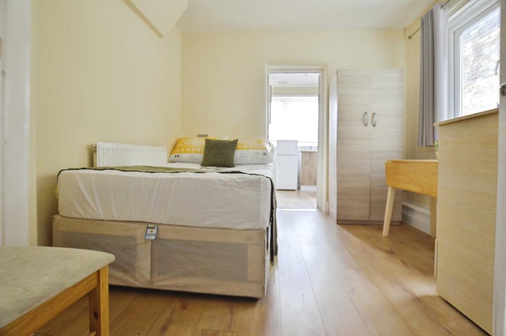 4 bed Studio for rent in West Ham. From Hunters - Plaistow 4 bed Studio for rent in West Ham. From Hunters - Plaistow