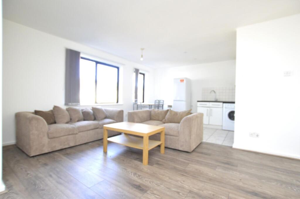 2 bed 1st Floor Flat for rent in West Ham. From Hunters - Plaistow 2 bed 1st Floor Flat for rent in West Ham. From Hunters - Plaistow