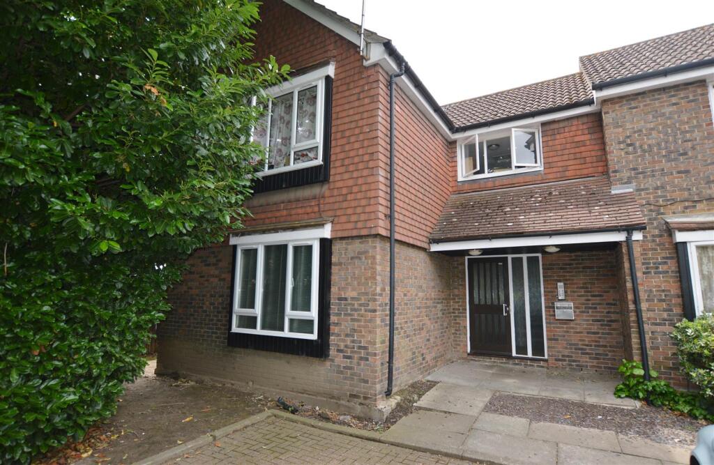 4 bed Studio for rent in East Ham. From Hunters - Plaistow