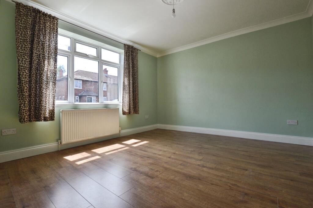 3 bed Mid Terraced House for rent in London. From Hunters - Plaistow